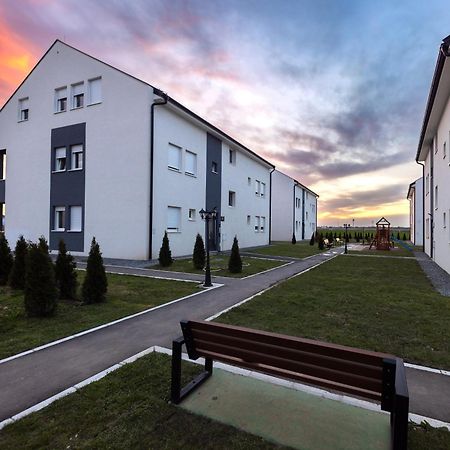Oaza Apartmani Jakovo Venera Luaran gambar